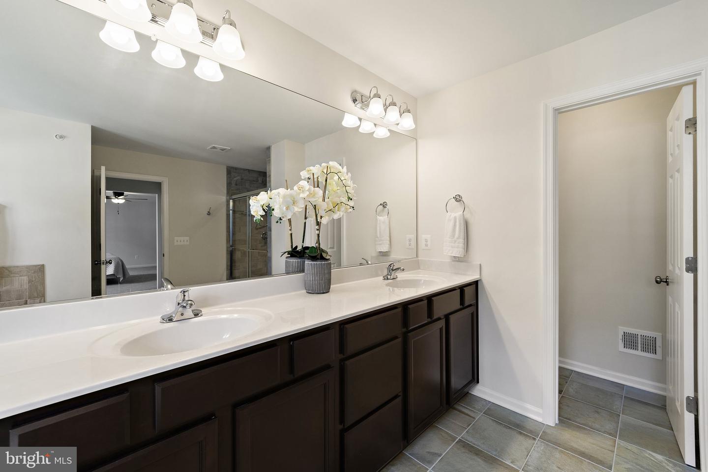 18205 Thunderbolt ROAD