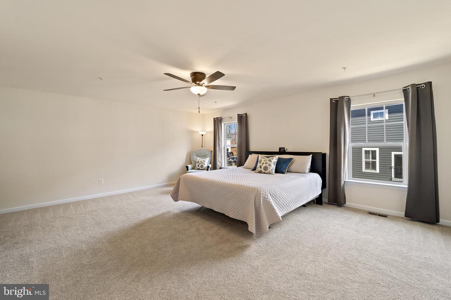 18205 Thunderbolt ROAD