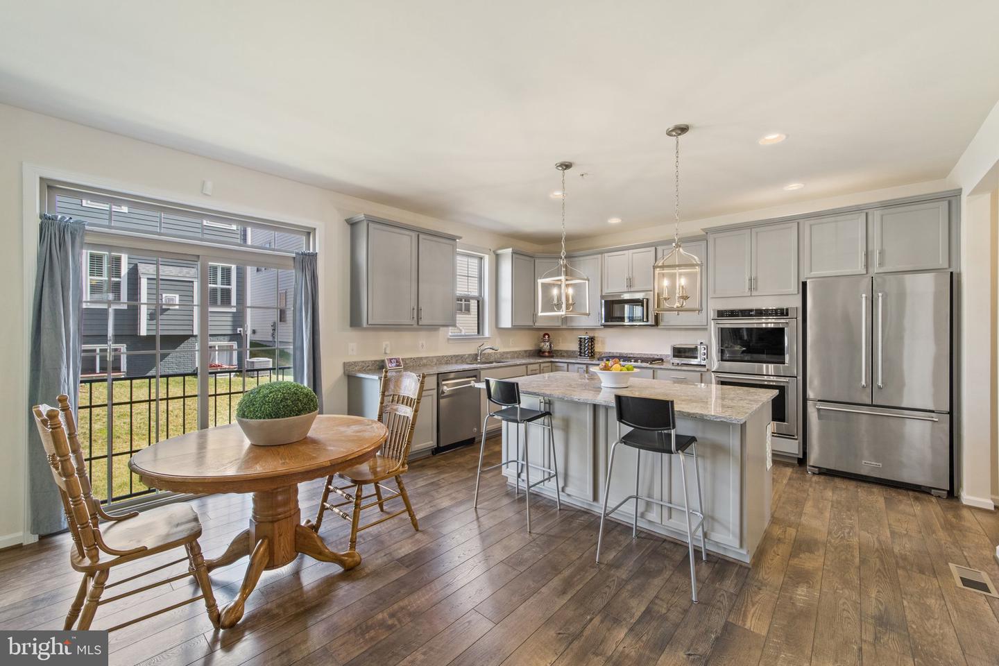 18205 Thunderbolt ROAD