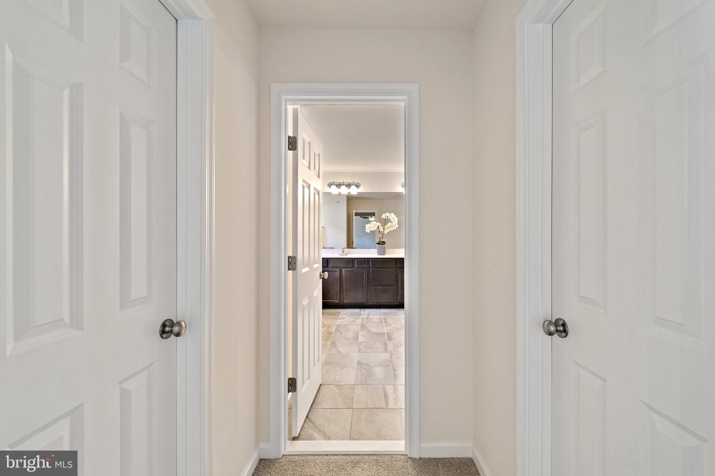 18205 Thunderbolt ROAD