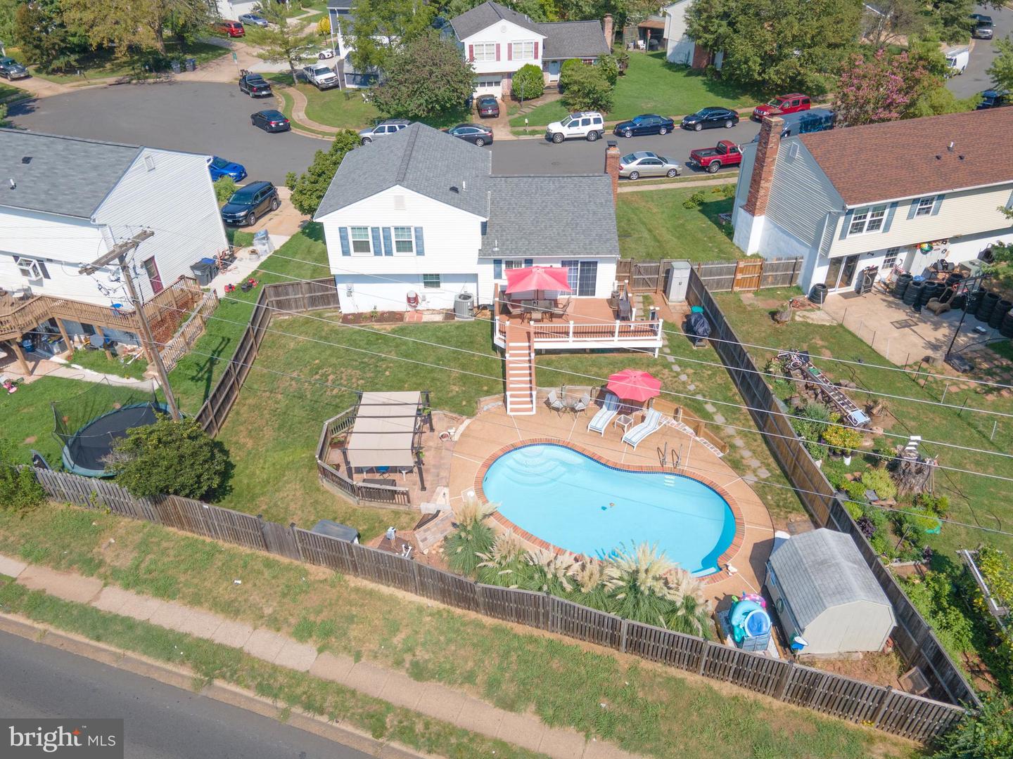 7647 Michelle COURT