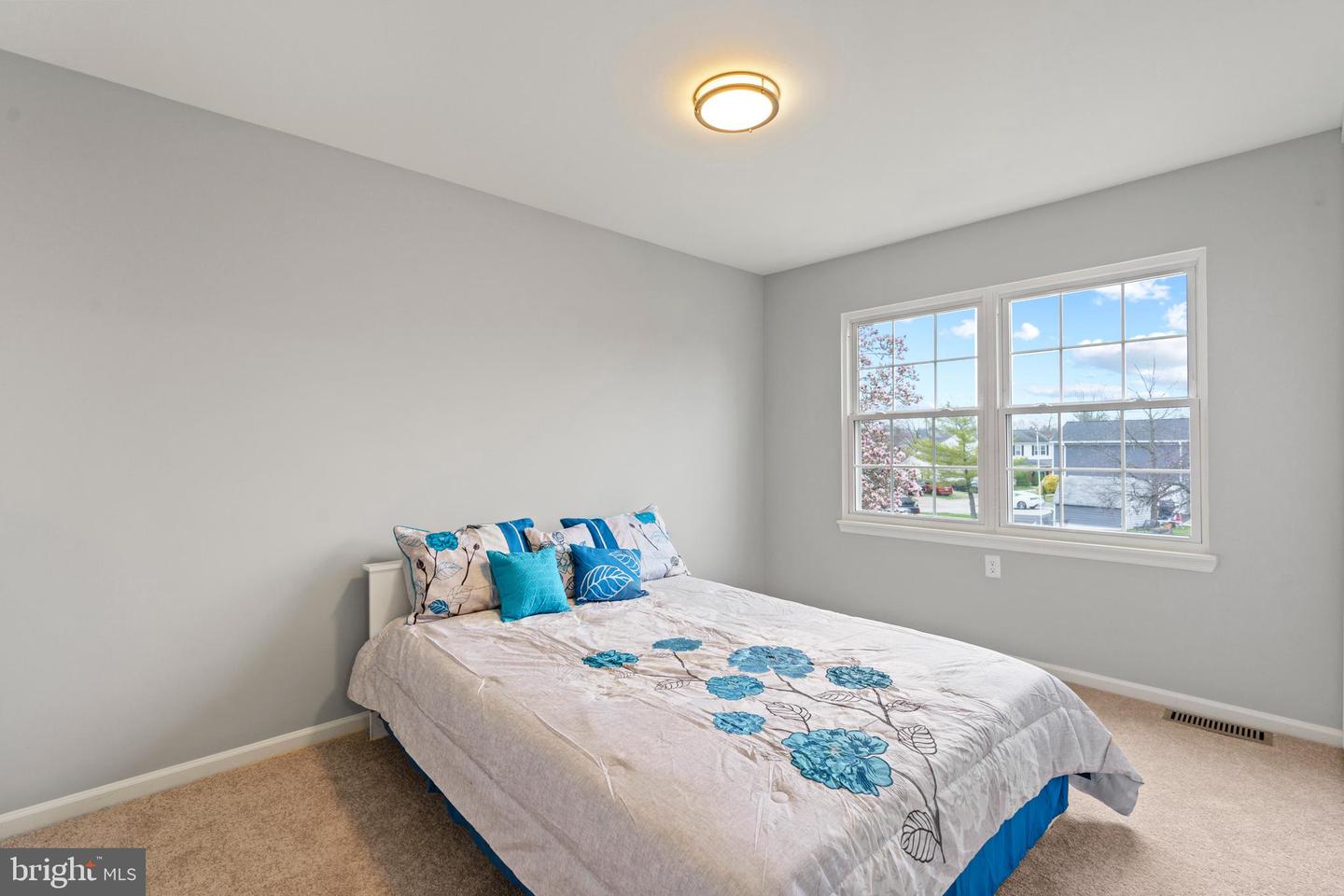 7647 Michelle COURT