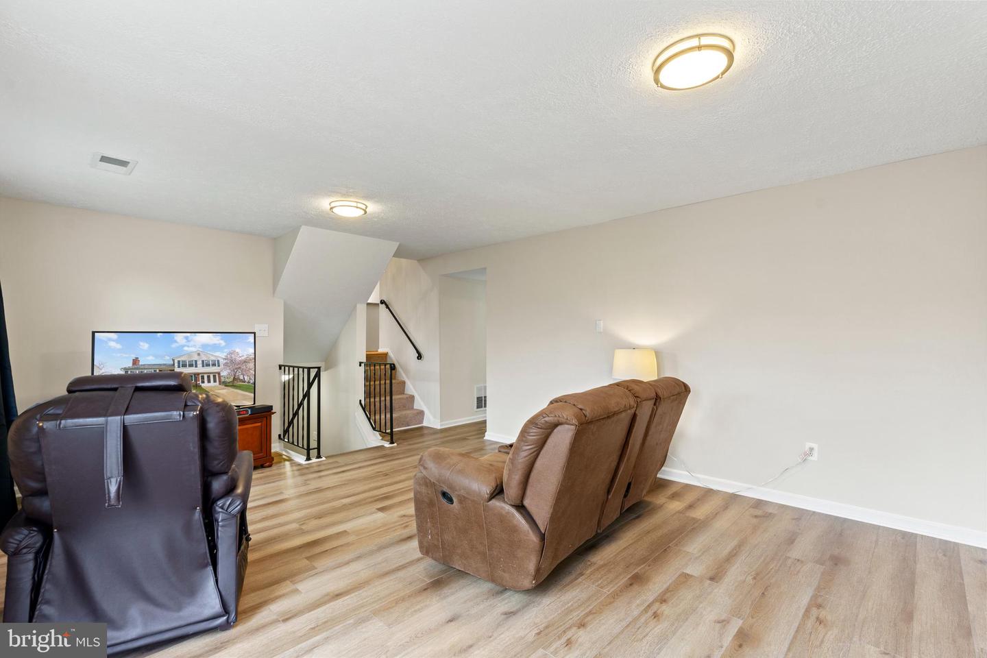 7647 Michelle COURT