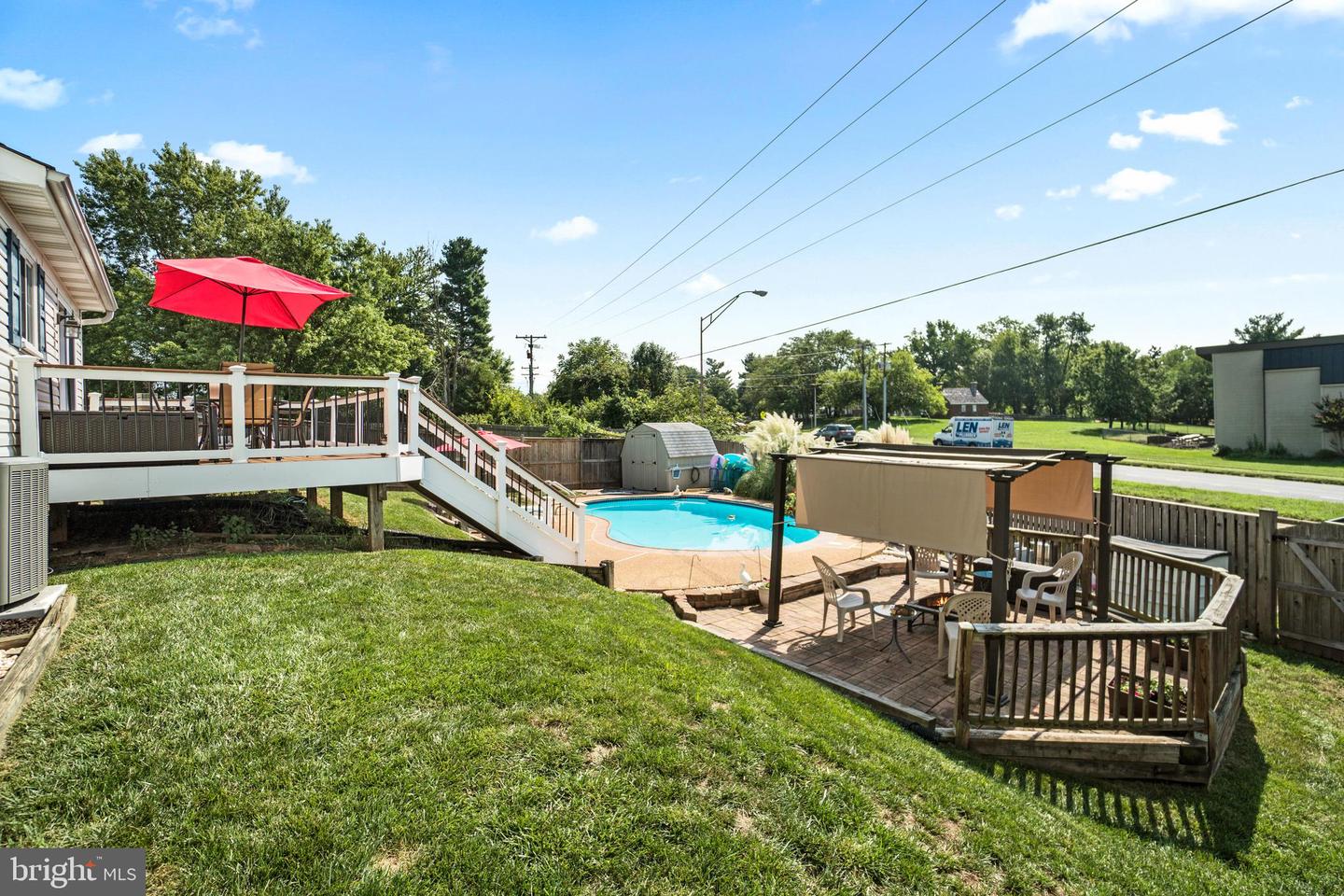 7647 Michelle COURT
