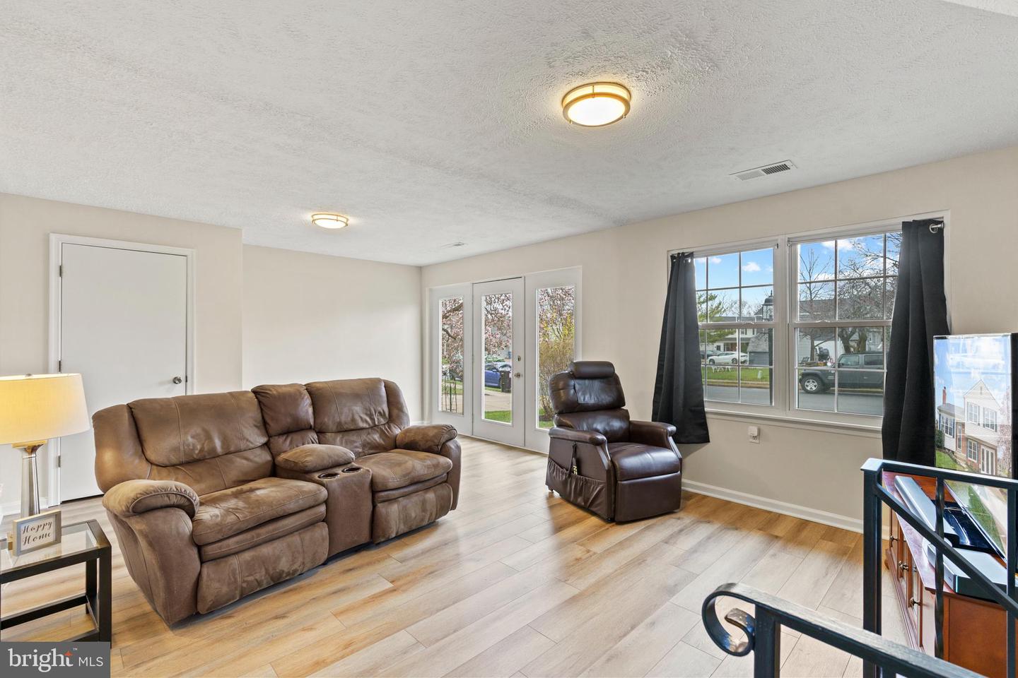 7647 Michelle COURT