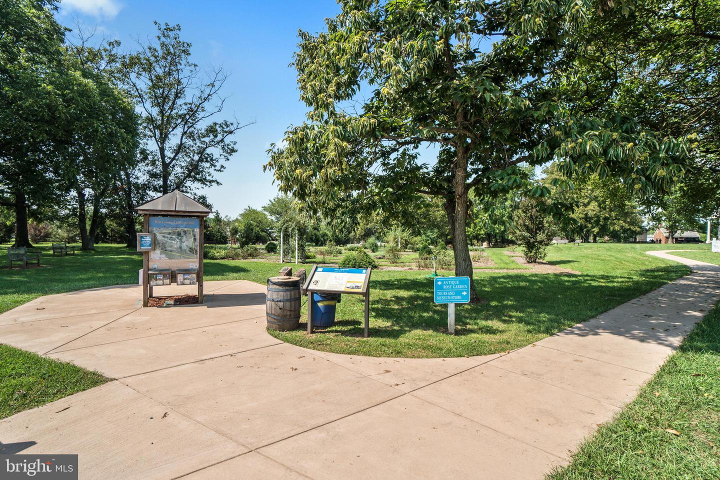 7647 Michelle COURT