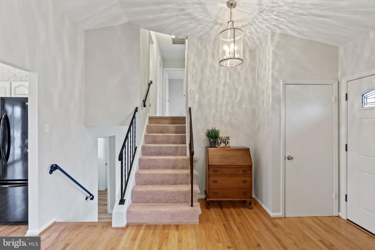 7647 Michelle COURT
