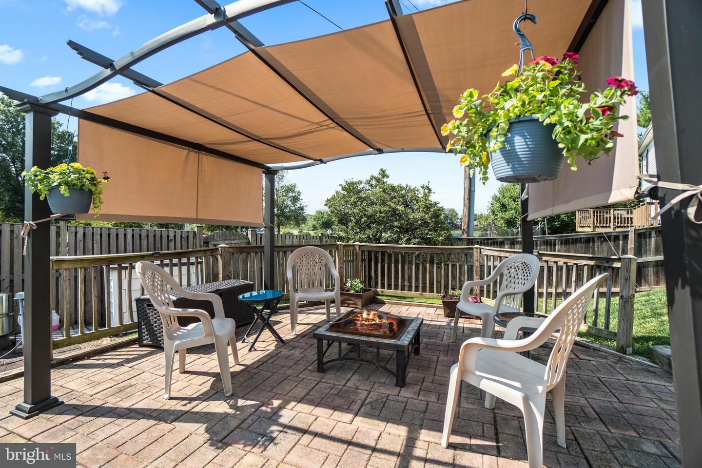 7647 Michelle COURT