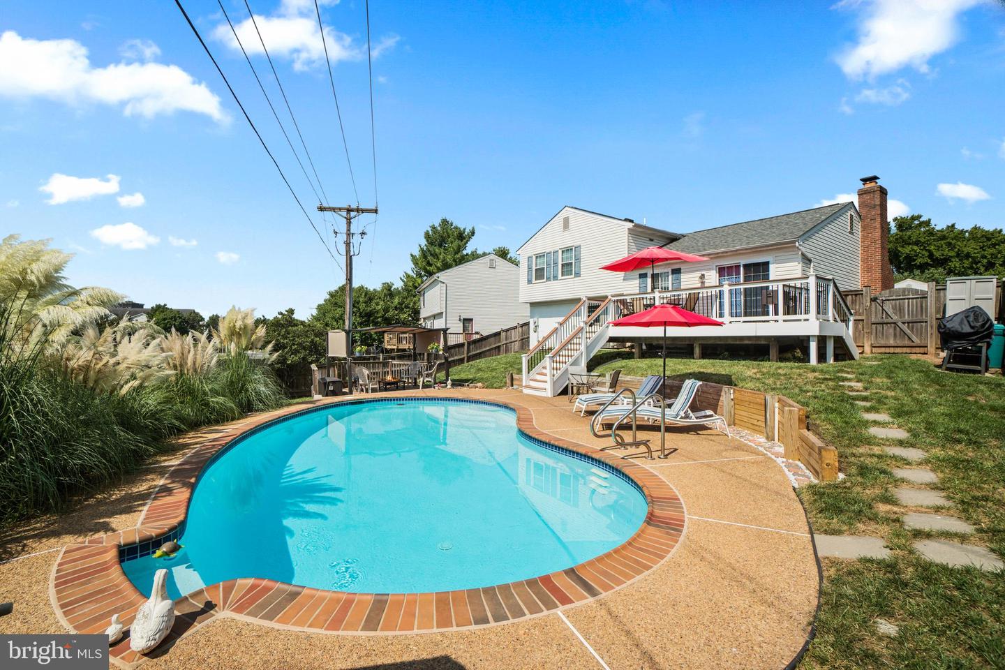 7647 Michelle COURT