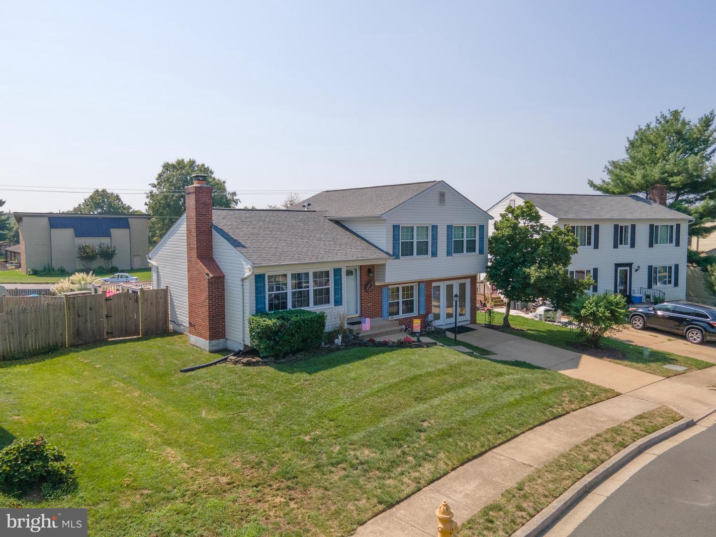 7647 Michelle COURT