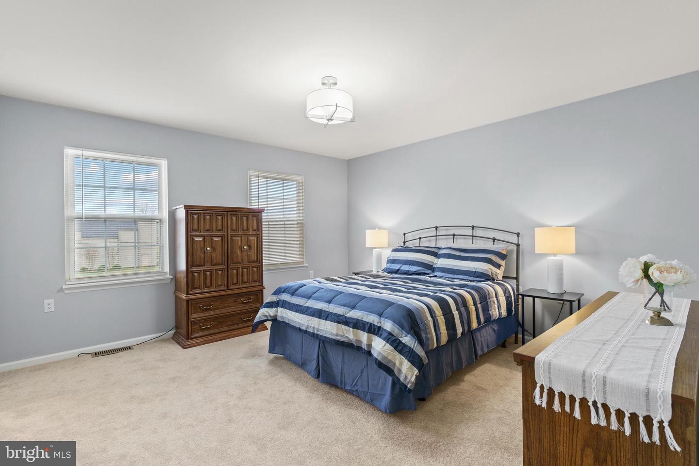 7647 Michelle COURT