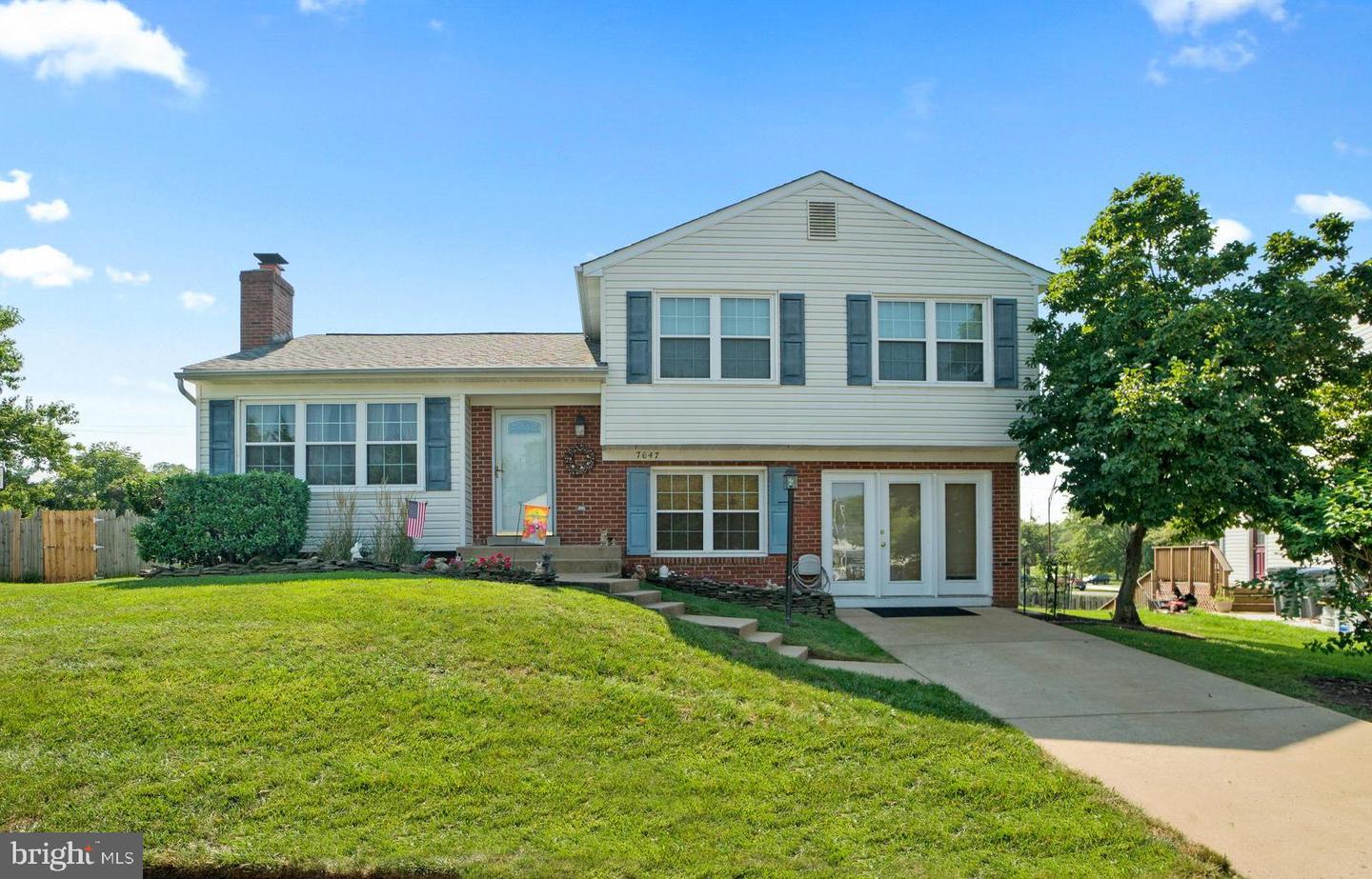 7647 Michelle COURT