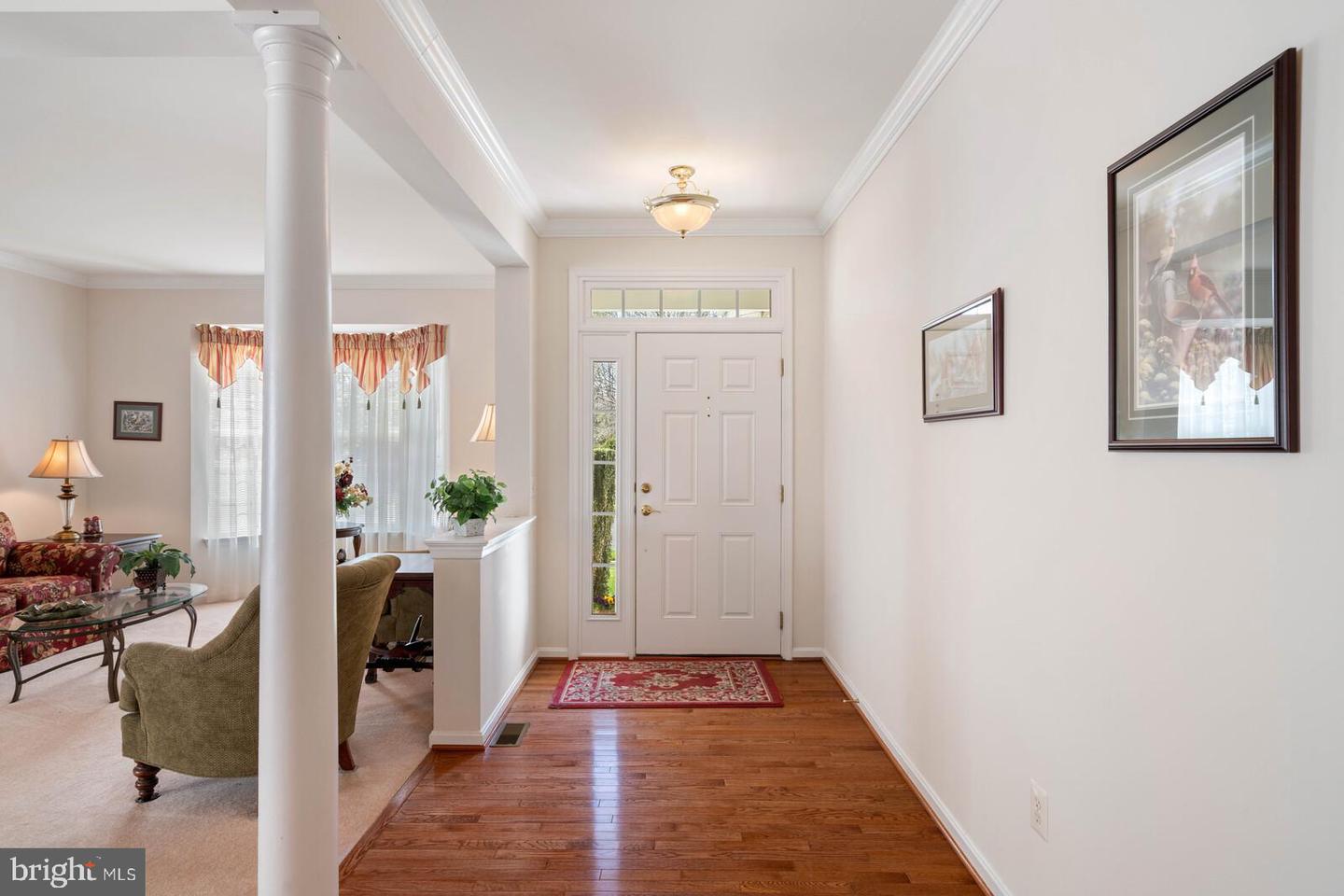 3933 Solstice LANE
