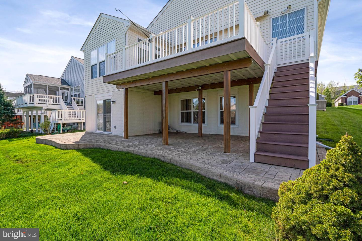 3933 Solstice LANE