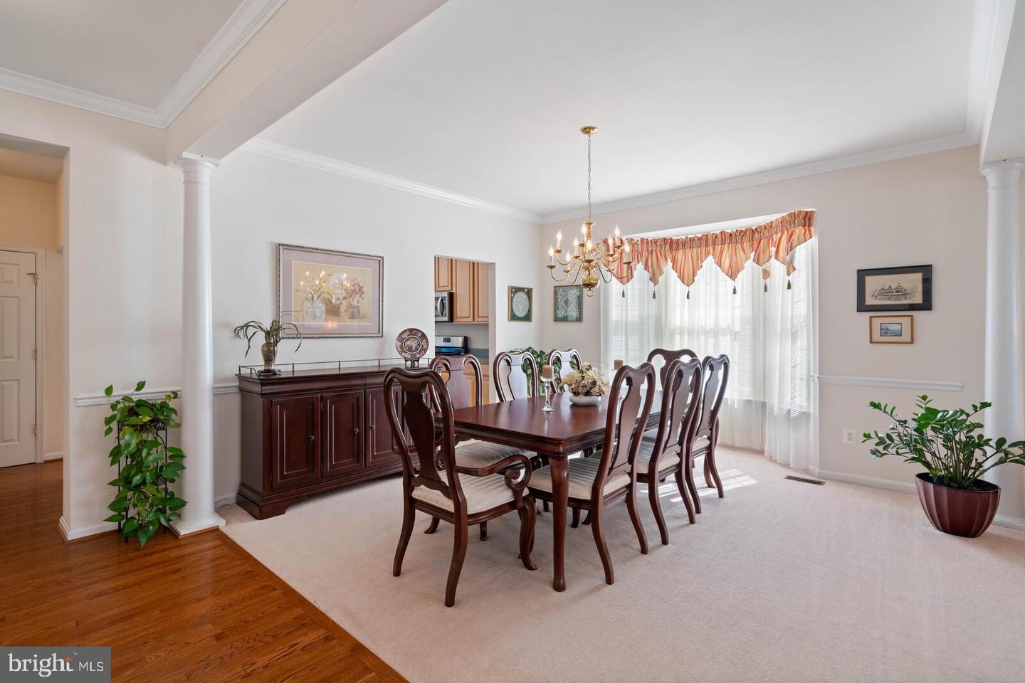 3933 Solstice LANE