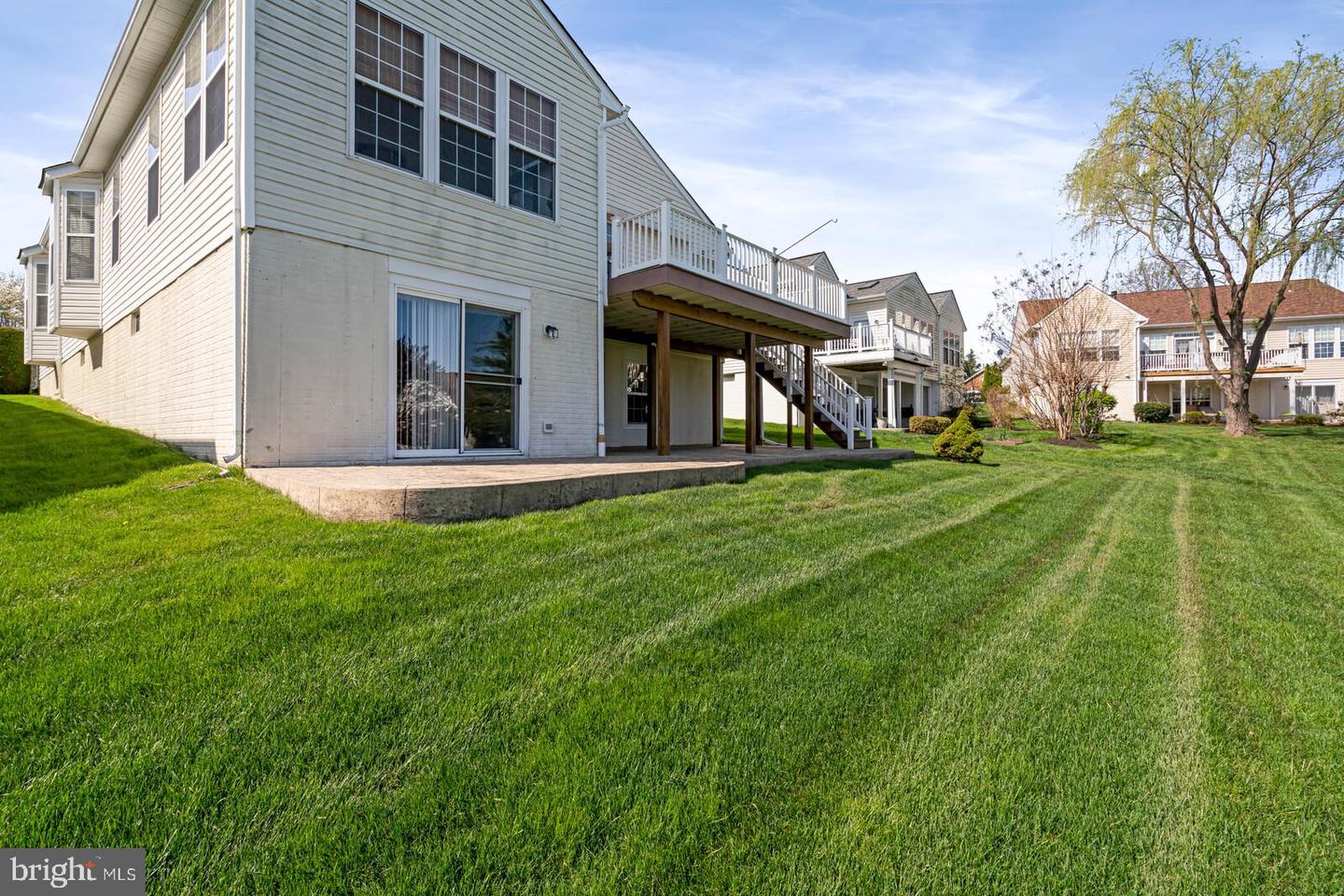 3933 Solstice LANE