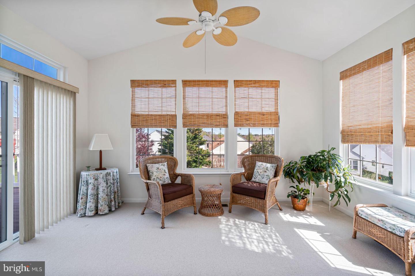 3933 Solstice LANE