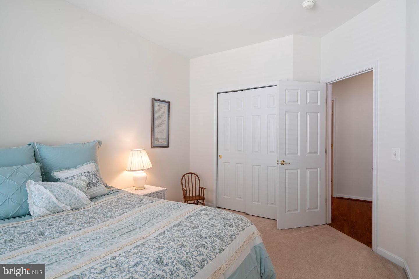 3933 Solstice LANE