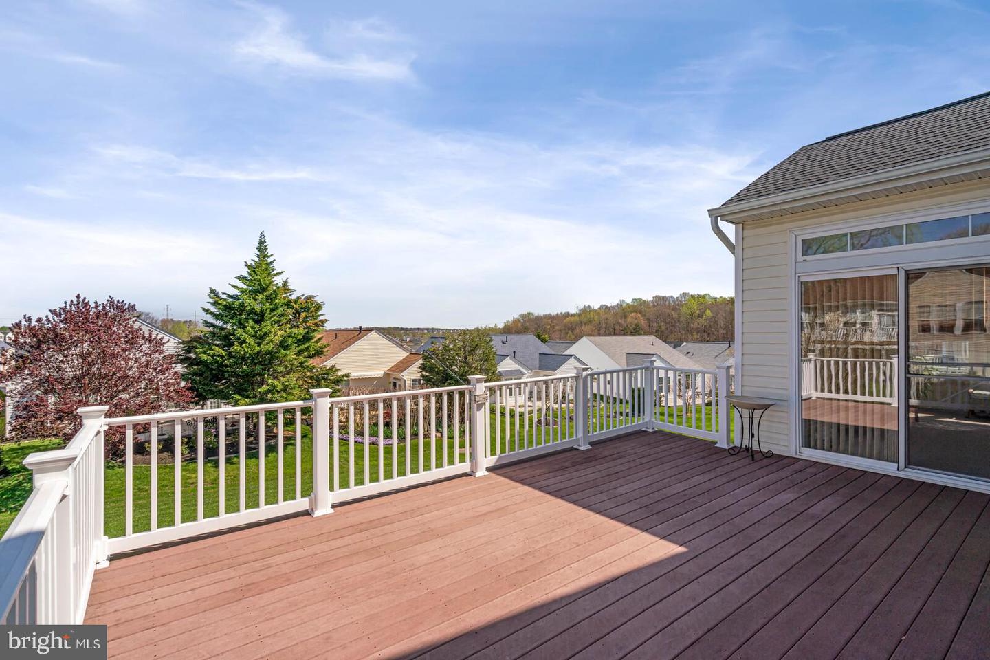 3933 Solstice LANE