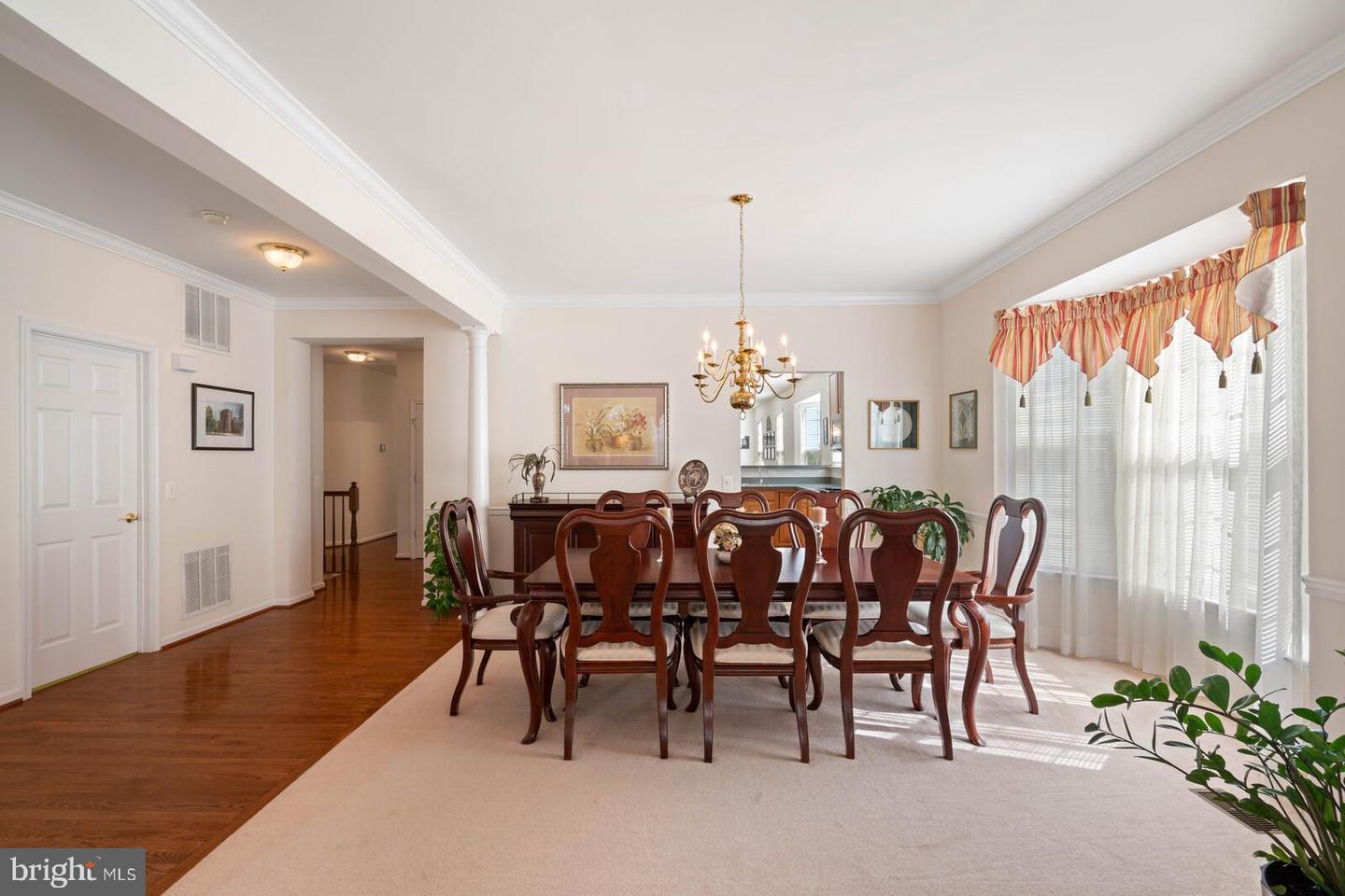 3933 Solstice LANE