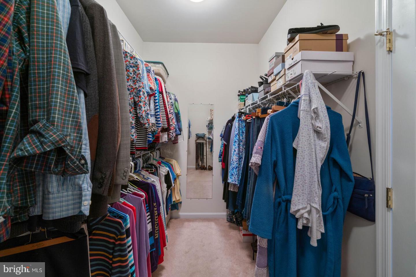 3933 Solstice LANE