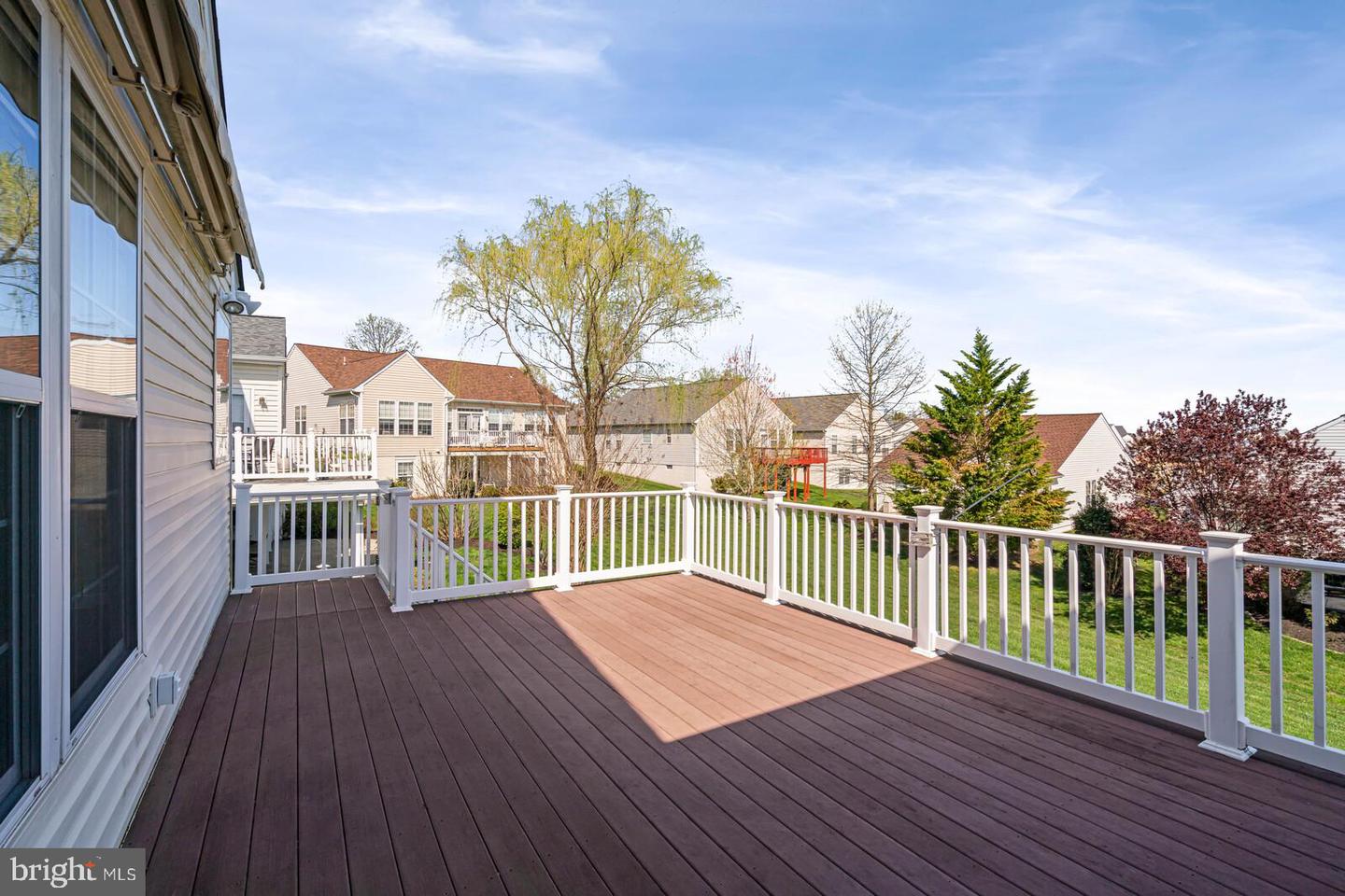 3933 Solstice LANE