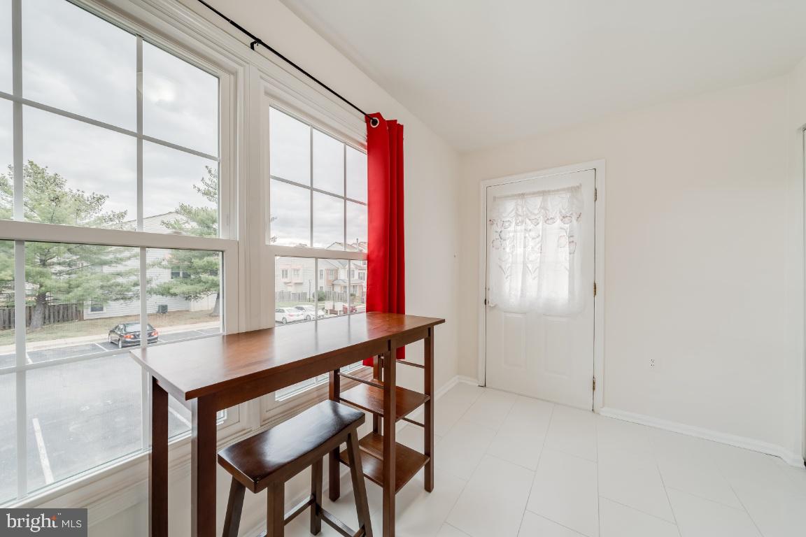 7566 Belle Grae DRIVE Unit: 9