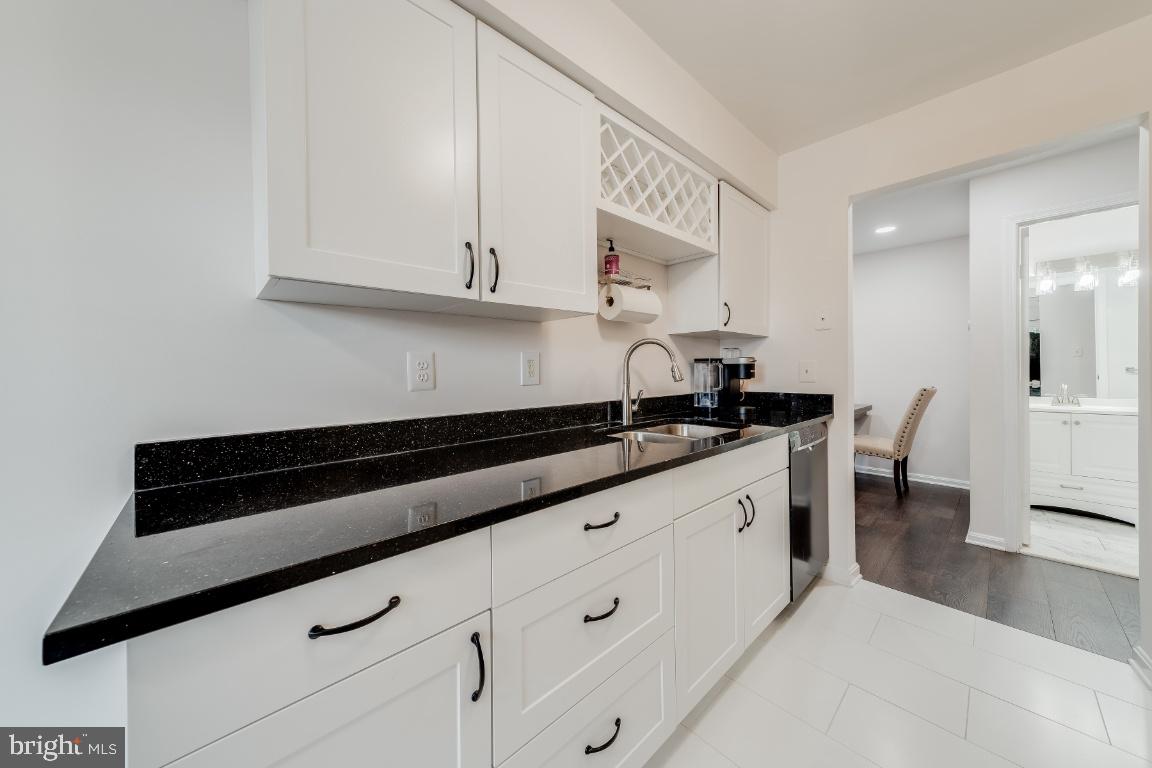7566 Belle Grae DRIVE Unit: 9
