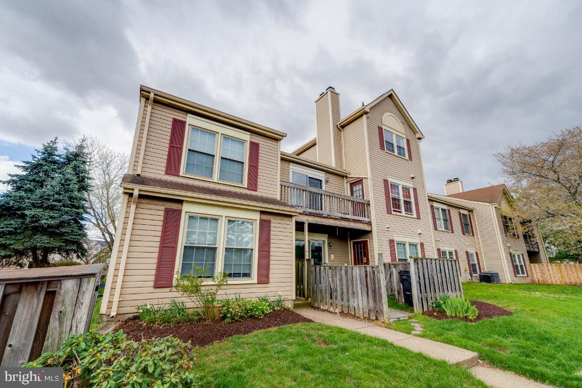 7566 Belle Grae DRIVE Unit: 9