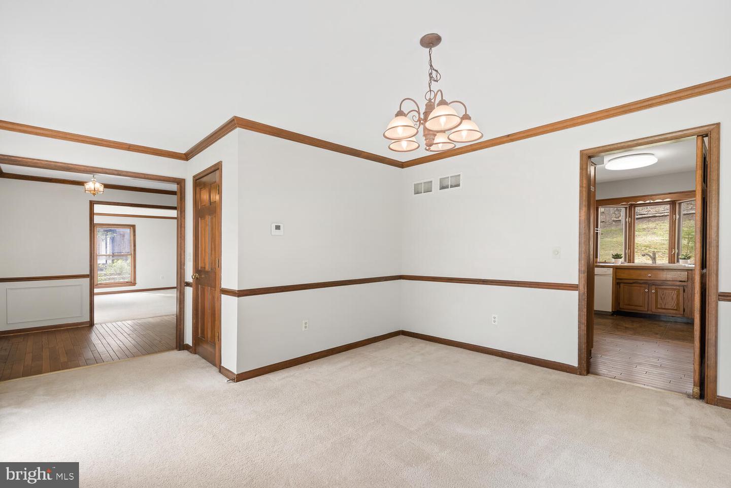 18602 Cabin ROAD