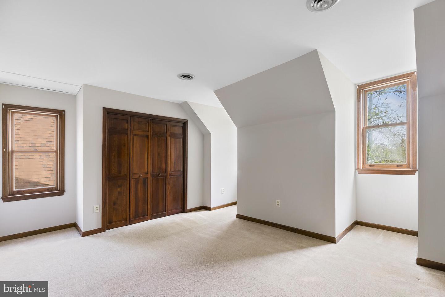 18602 Cabin ROAD
