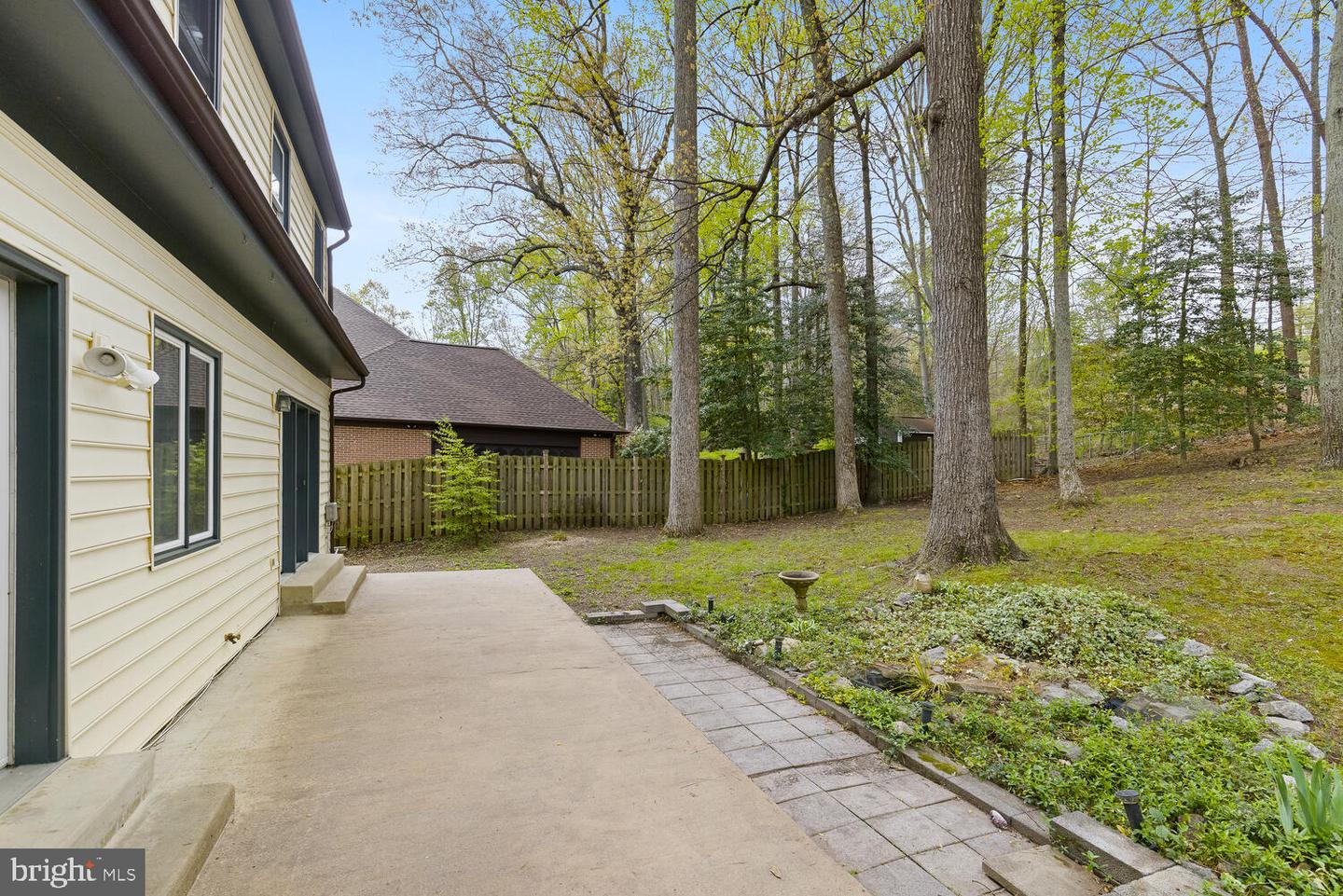 18602 Cabin ROAD