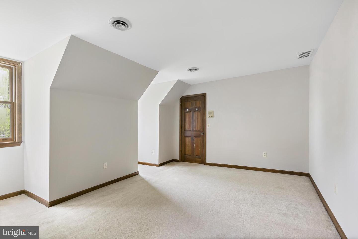 18602 Cabin ROAD
