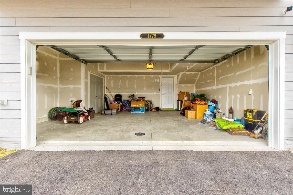 1779 Cottonwood Grove ROAD