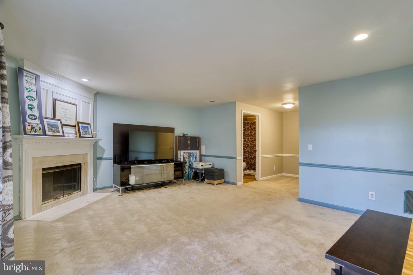 16869 Miranda LANE