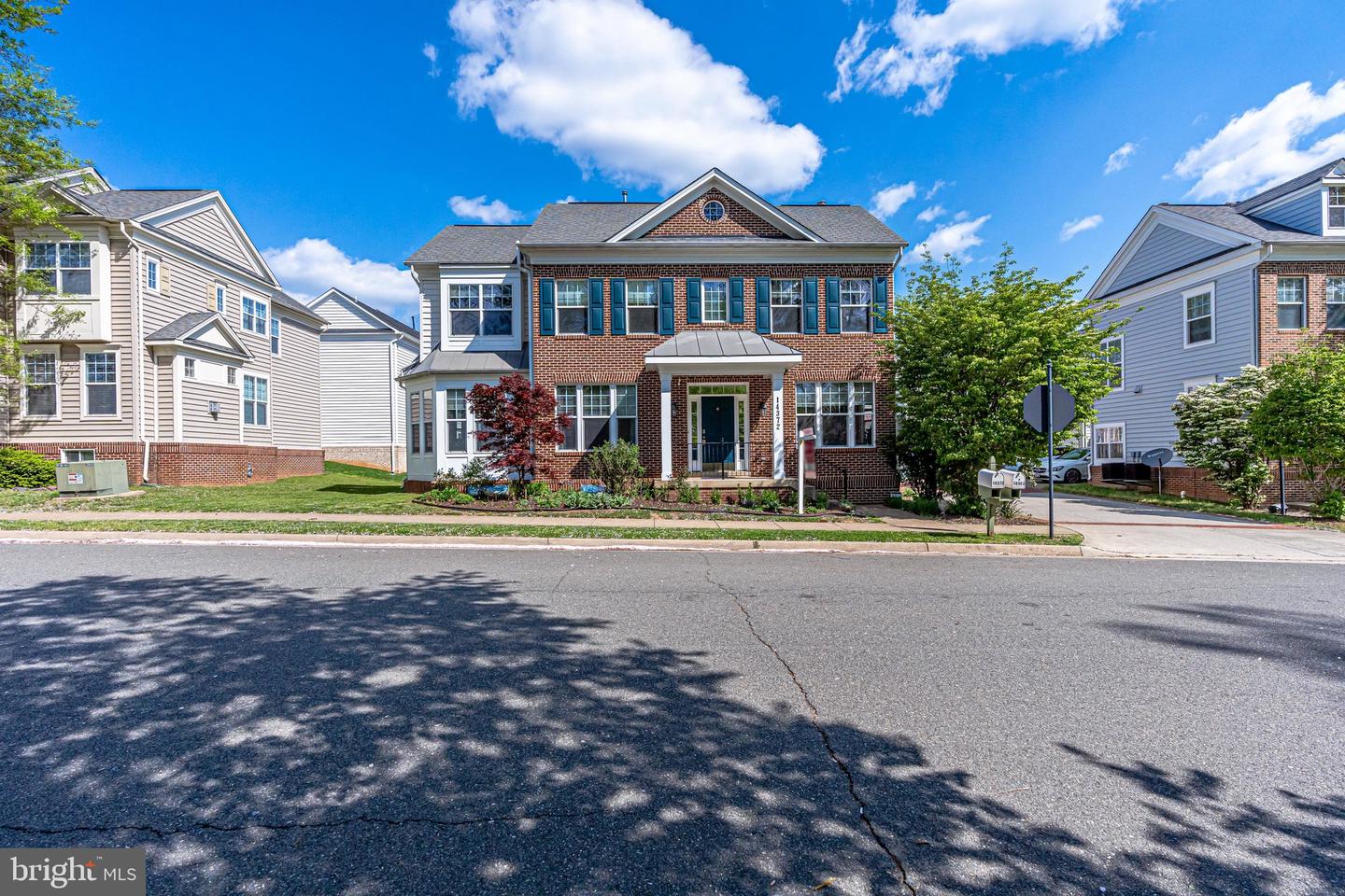 14372 Sharpshinned DRIVE