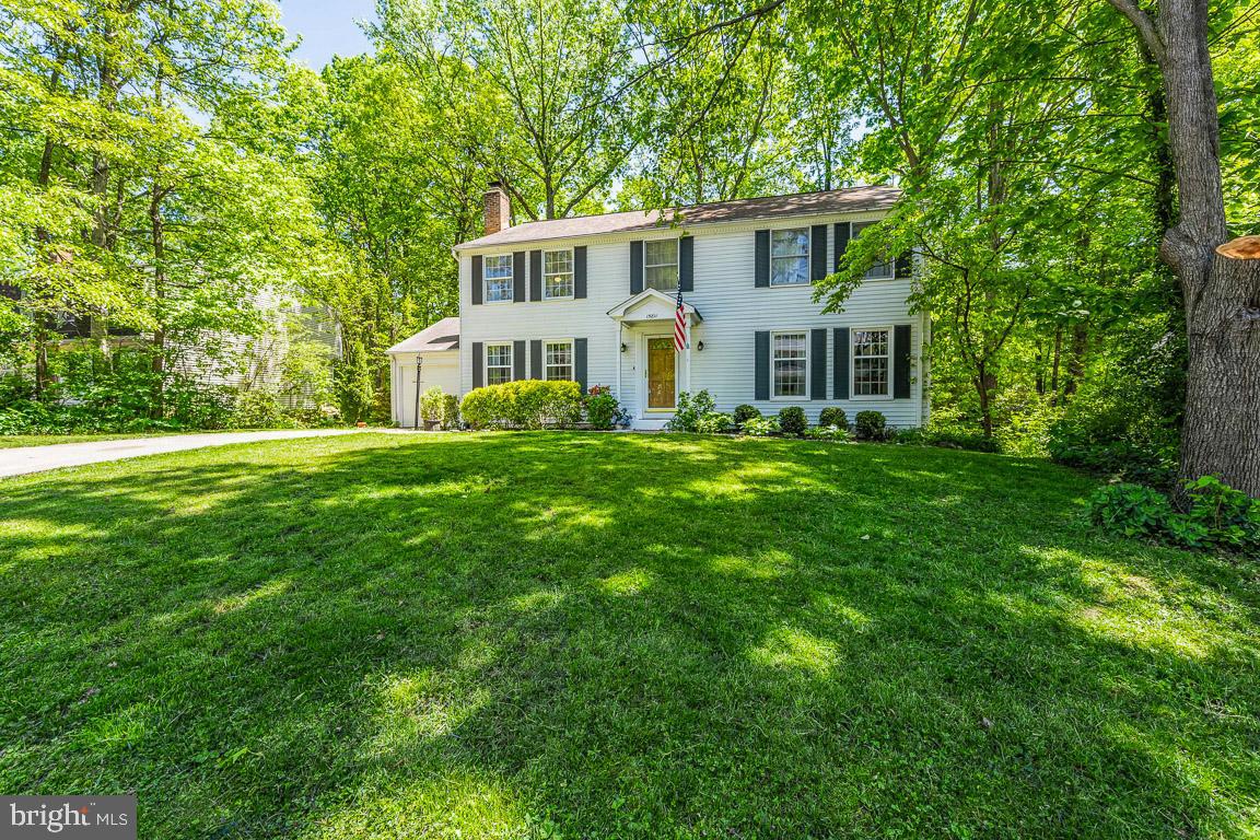 15811 Lazy Day LANE