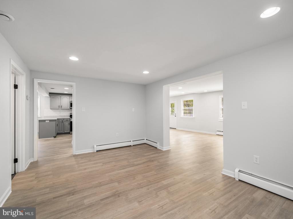 3589 Forestdale AVENUE
