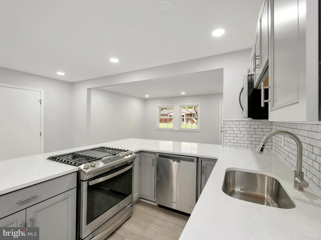 4543 Evansdale ROAD