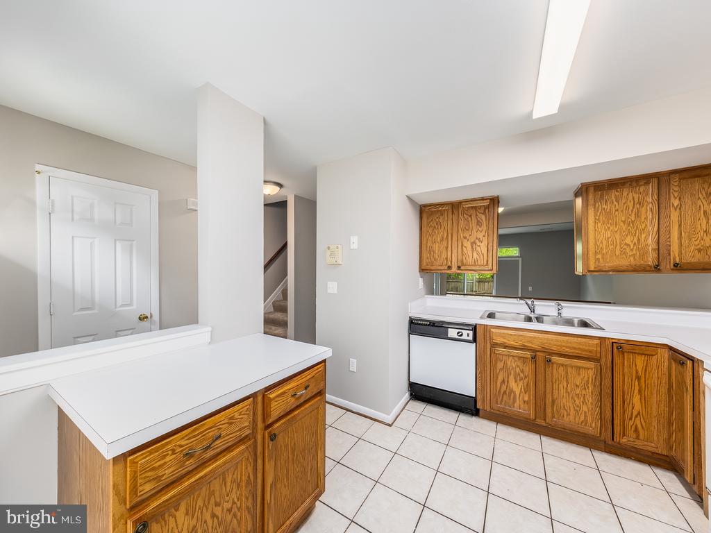 3669 Tavern WAY