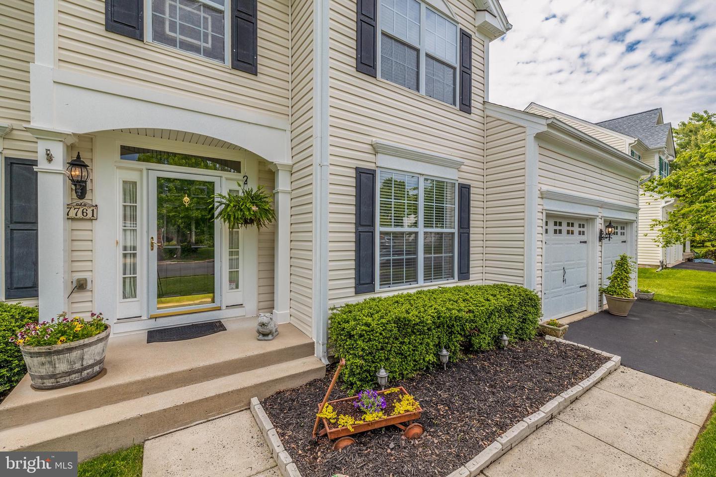 7761 Roseberry Farm DRIVE