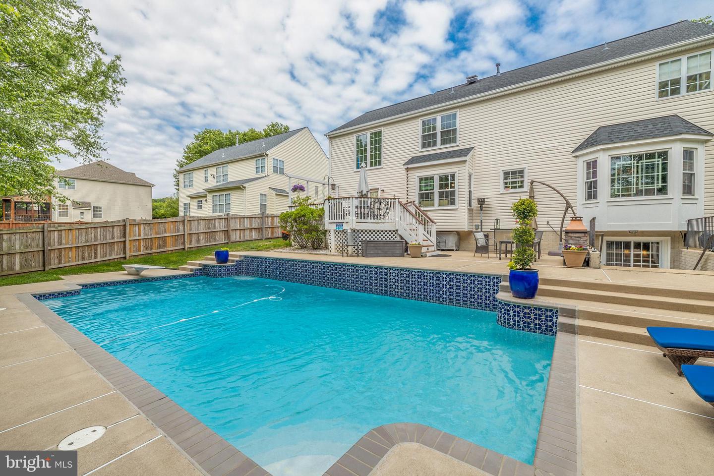 7761 Roseberry Farm DRIVE