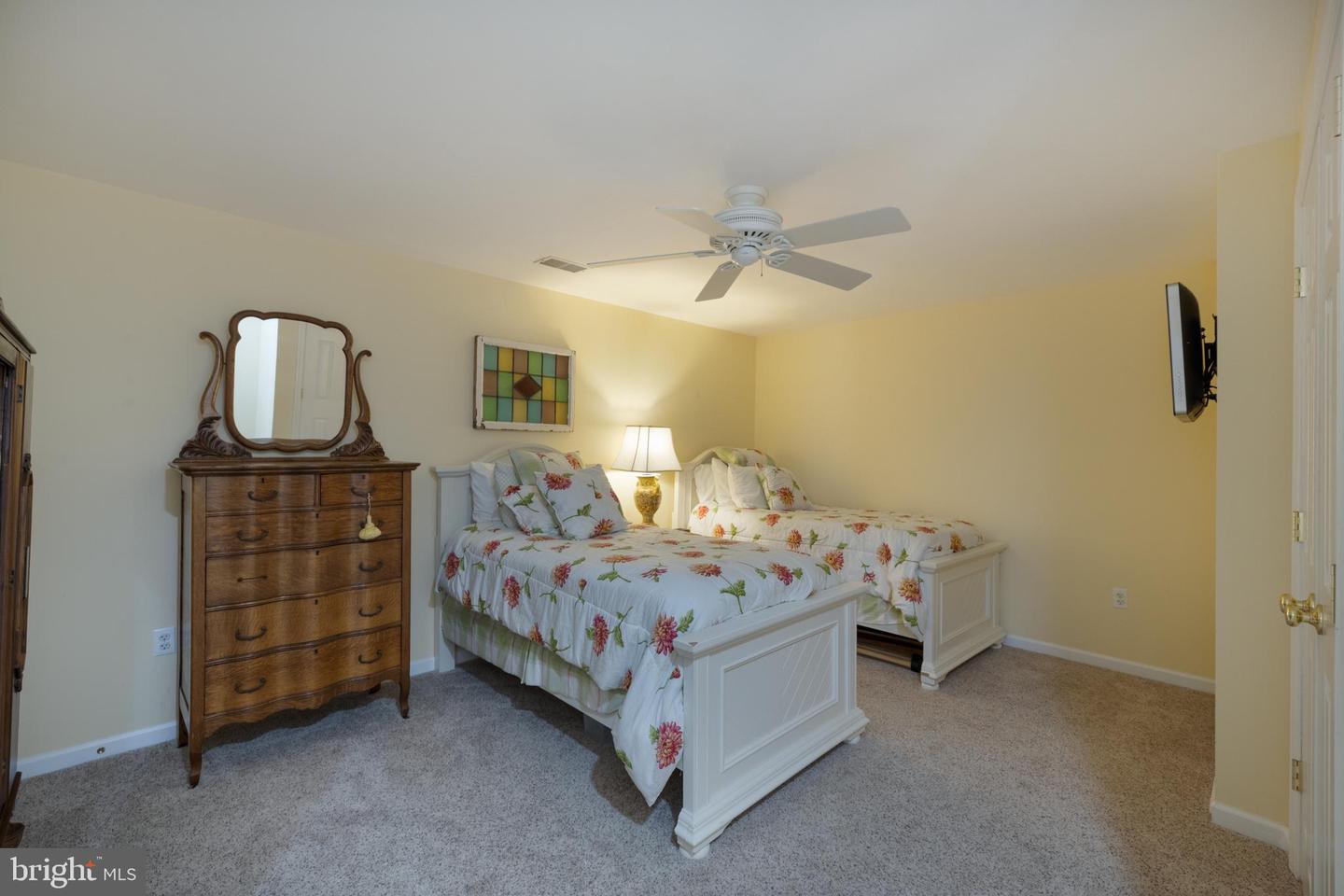 7761 Roseberry Farm DRIVE
