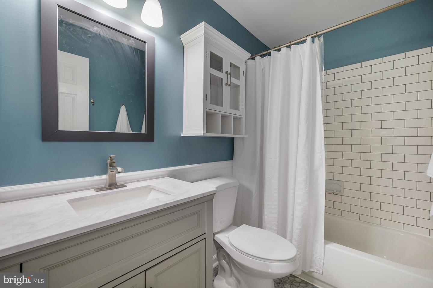 7761 Roseberry Farm DRIVE