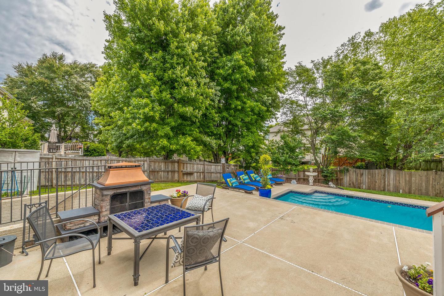 7761 Roseberry Farm DRIVE