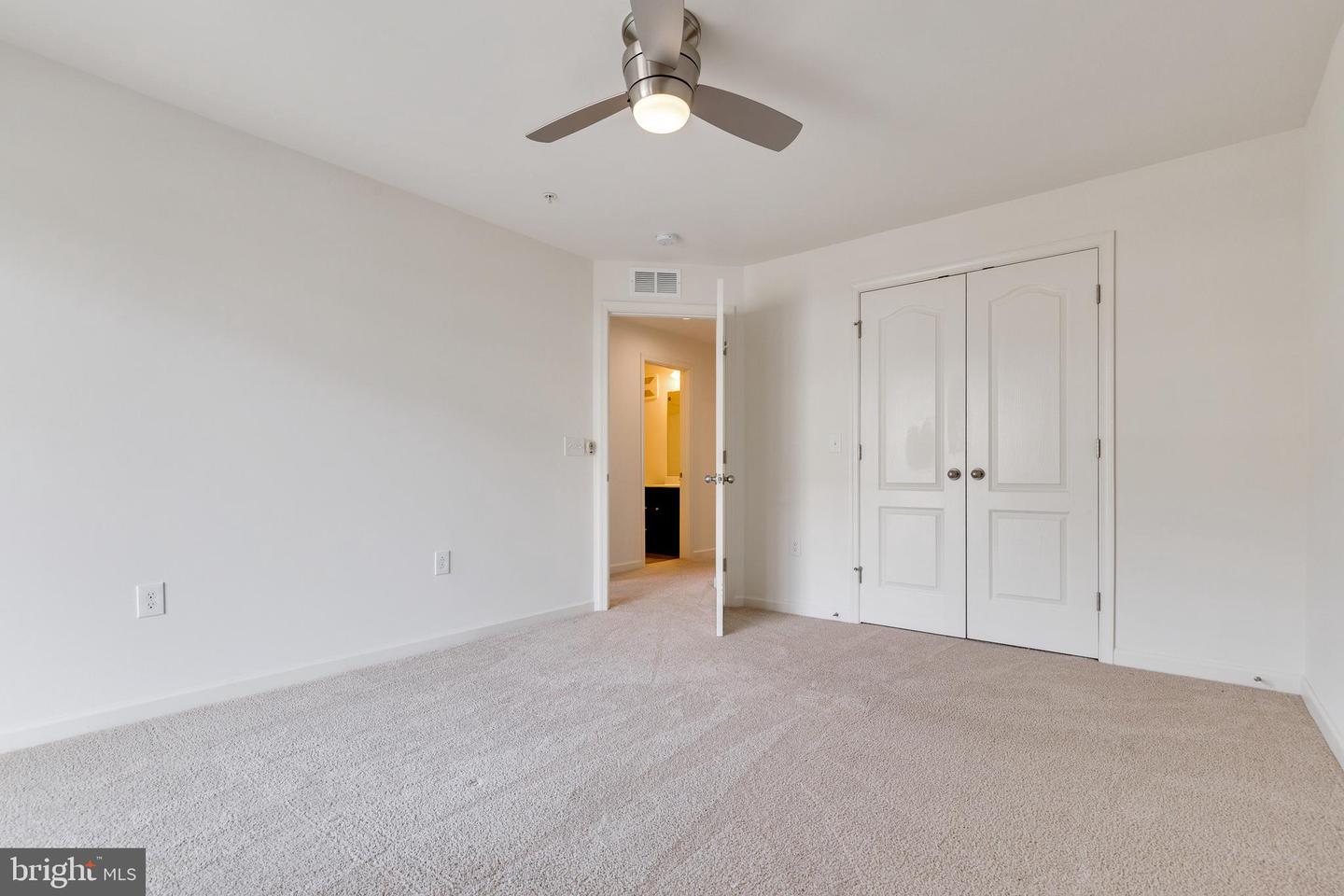 3691 Chippendale CIRCLE Unit: 62