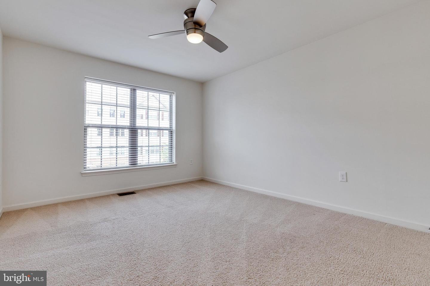 3691 Chippendale CIRCLE Unit: 62