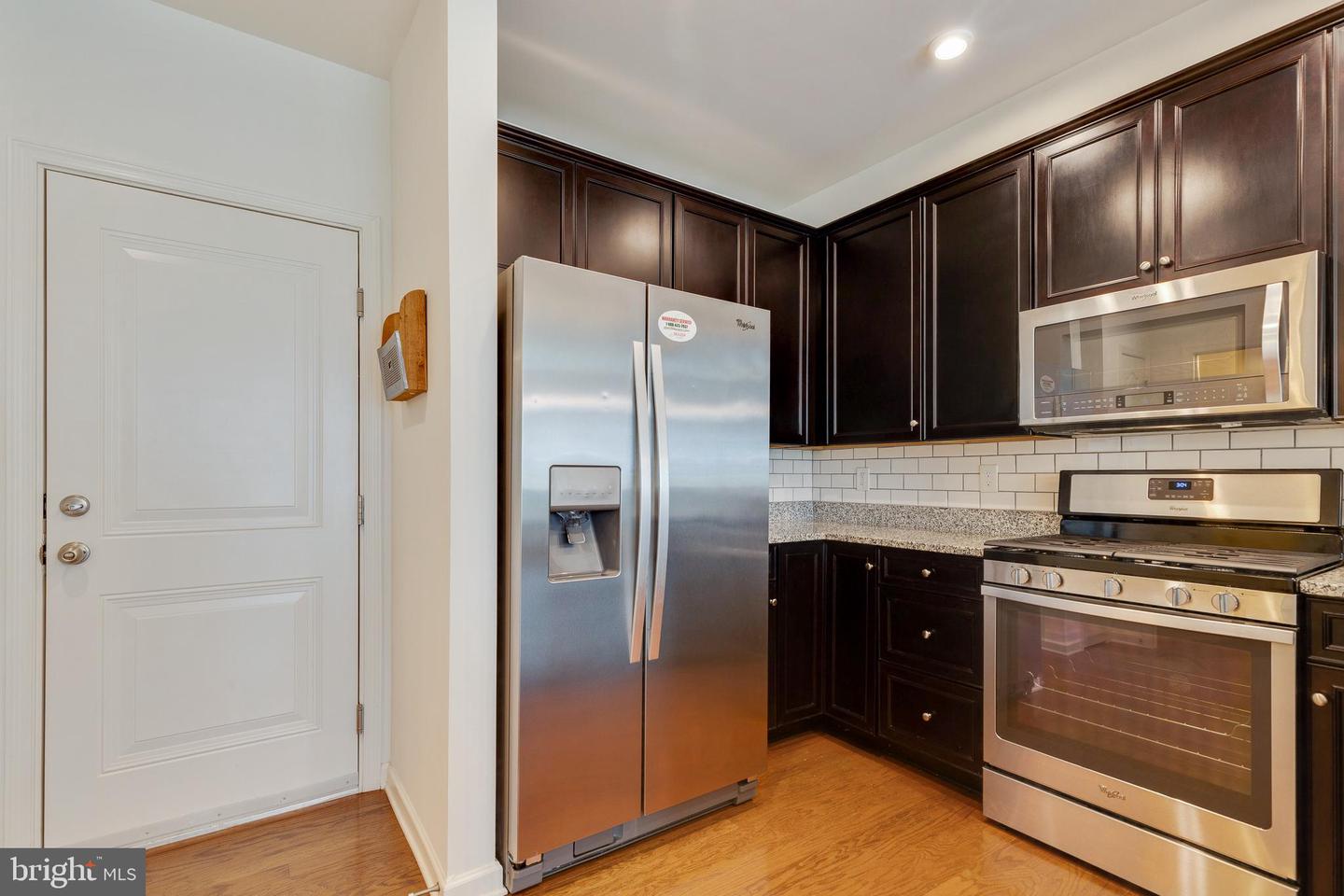 3691 Chippendale CIRCLE Unit: 62