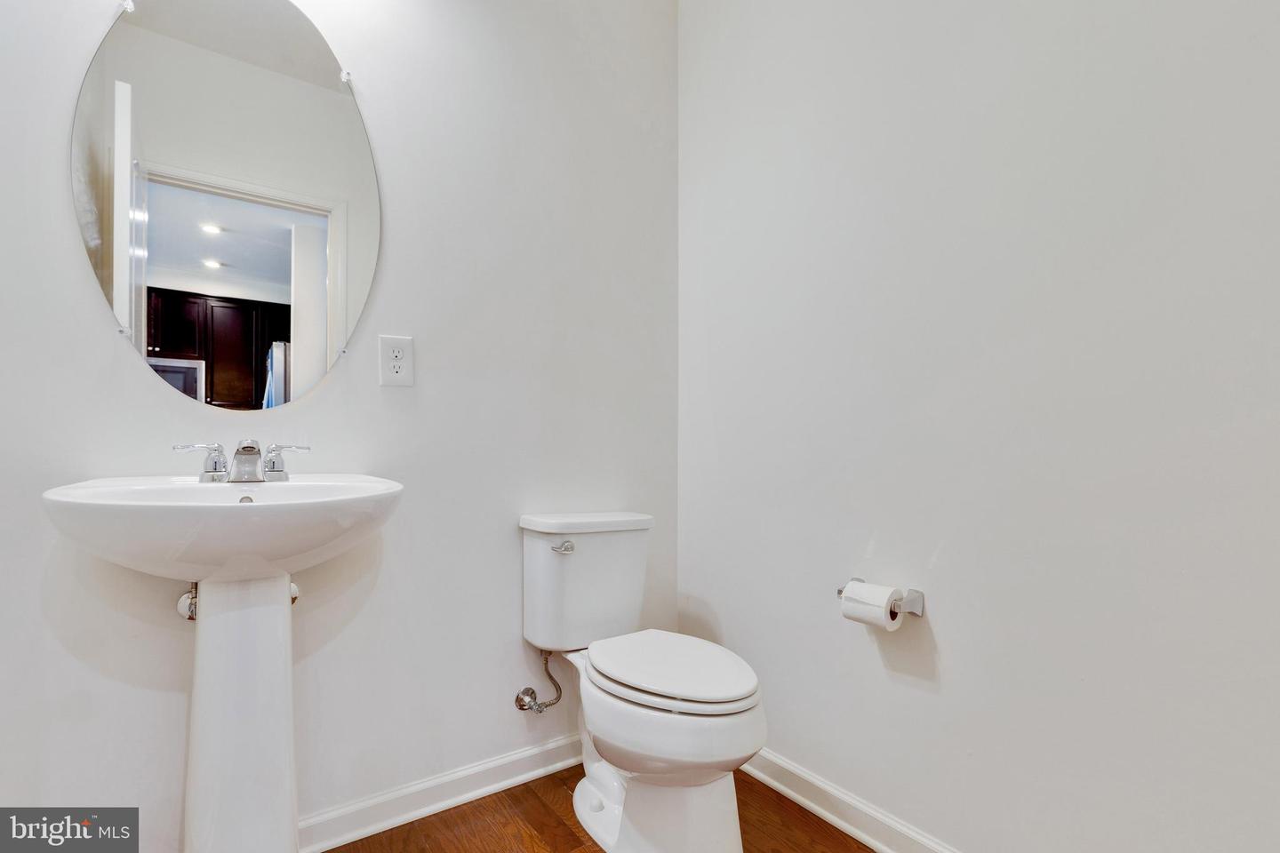 3691 Chippendale CIRCLE Unit: 62