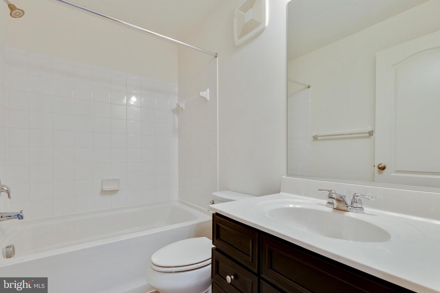 3691 Chippendale CIRCLE Unit: 62